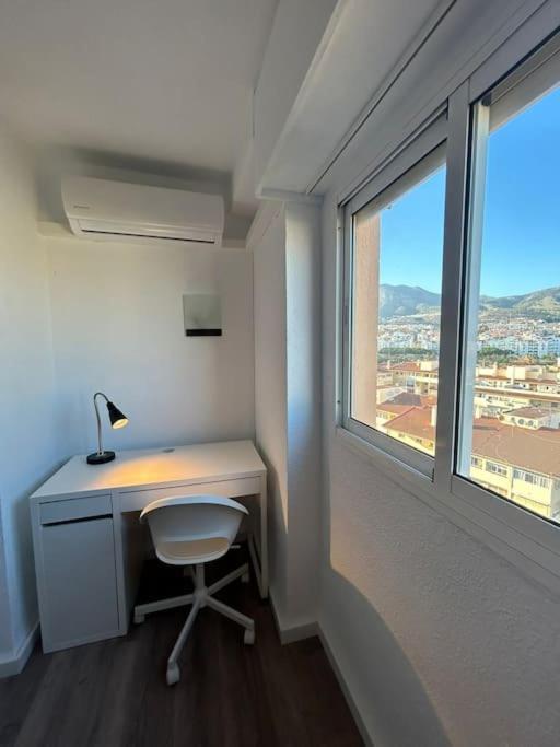 Atico C/Vistas, Recep 24H, Piscinas Y Parking Apartment Беналмадена Екстериор снимка